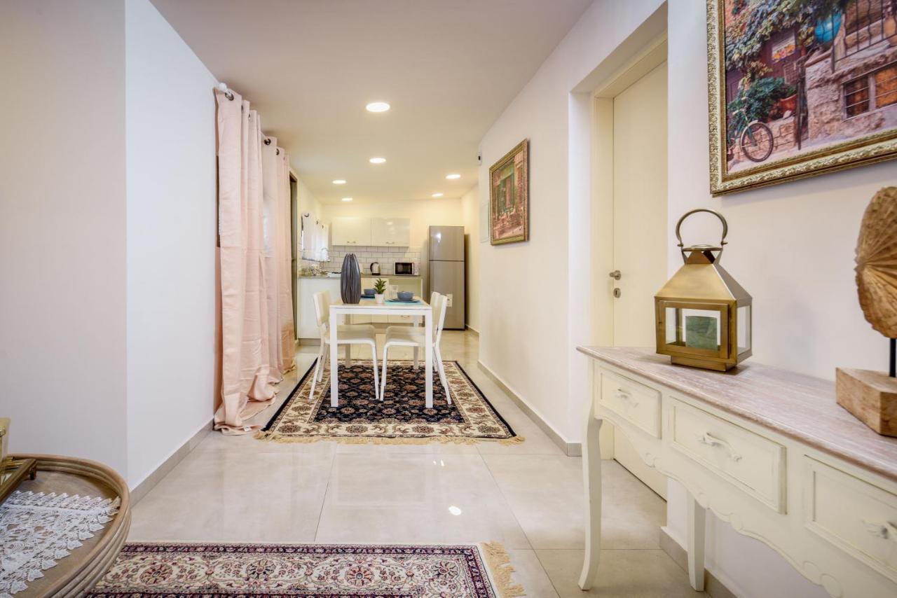 Ji Neve Tzedek Tel Aviv Aparthotel Exteriör bild
